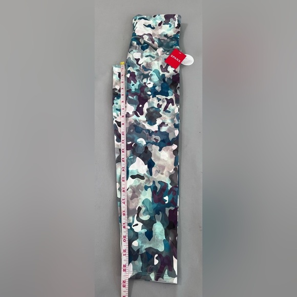 Spanx Booty Boost Women Sz Medium Active Printed 7/8 Leggings Painted Camo Pink - Picture 4 of 12